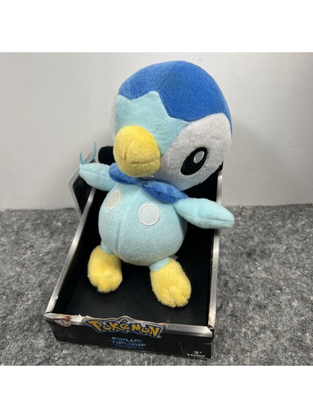 Pokemon Trainer's Choice - Exclusive Pokemon Plush Piplup New in Box